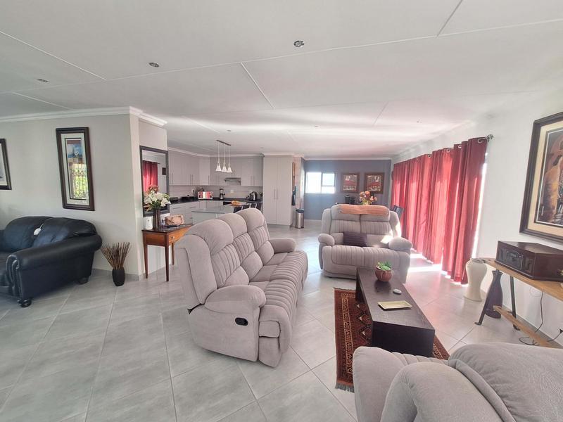 2 Bedroom Property for Sale in Reebok Western Cape
